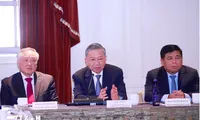 Tổng Bí thư, Chủ tịch nước Tô Lâm dự buổi toạ đàm về công nghiệp bán dẫn và AI. (Ảnh: TTXVN)
