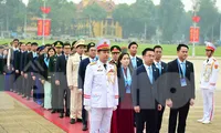 980 đại biểu Đại hội Hội LHTN Việt Nam báo công, viếng Lăng Chủ tịch Hồ Chí Minh
