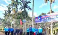 Ấm áp những suất quà Tết đến với người dân vùng sâu Đắk Lắk